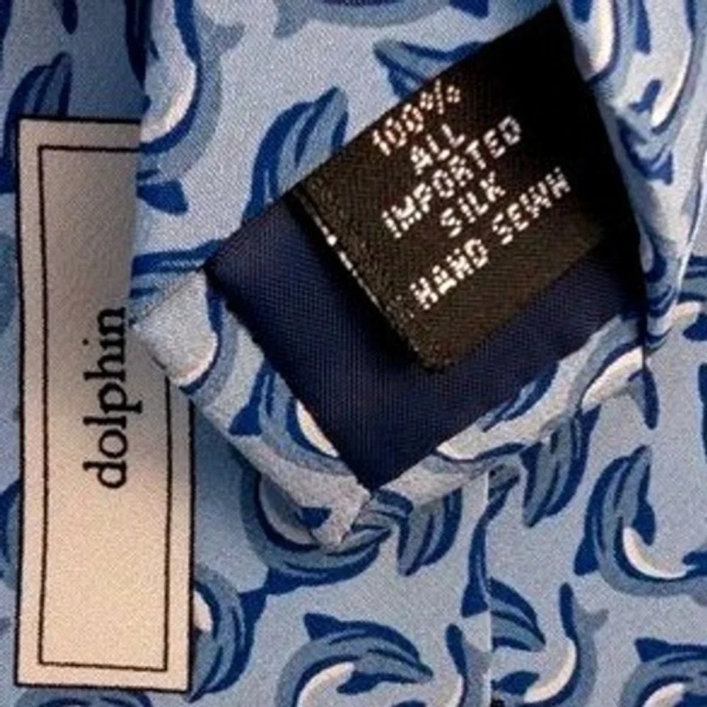 VTG. Ties to Nature Necktie Men OS Blue Dolphin Print Silk Hand Sewn Classic Tie